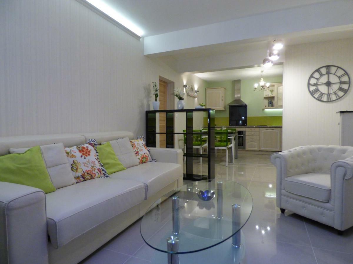 Villa Maison Blanche Tulle 1 A 4 Personnes Exterior foto